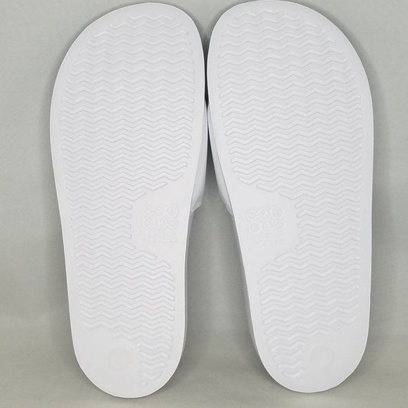 NEW Reebok Classic Slides - Men 7 | Women 8 - FW6229 main image 11